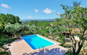 Pool - Lovely home in Saint-Martin-de-Crau (Saint-Martin-de-Crau)