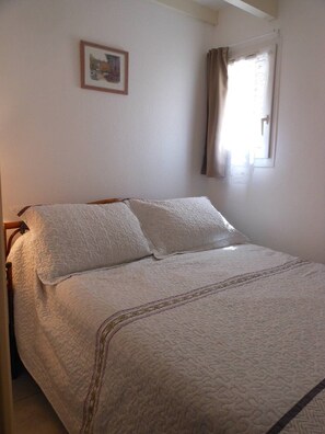 2 bedrooms