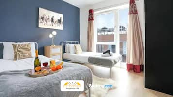 2 bedrooms, iron/ironing board, travel cot, WiFi