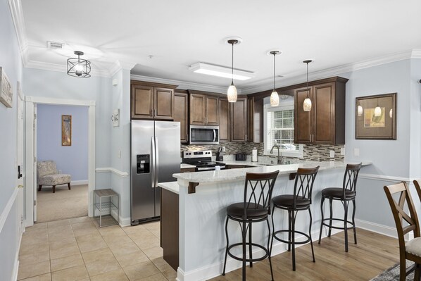 Fridge, microwave, oven, stovetop