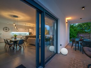 Dining - Villa M by Interhome (Pula/Marcana)