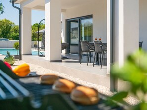 Outdoor dining - Villa M by Interhome (Pula/Marcana)