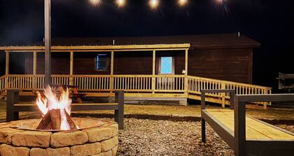 The Gemstone Cabin. Diamond hunters headquarters. Near The Crater of Diamonds