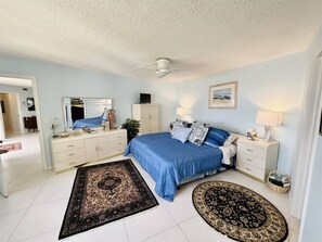 2 chambres, fer et planche Ă repasser, Wi-Fi gratuit, draps fournis