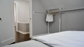 4 habitaciones, tabla de planchar con plancha y wifi gratis