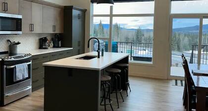 Brand New Collieries Guest House with Fireplace