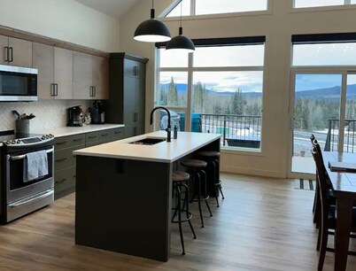 Brand New Collieries Guest House with Fireplace