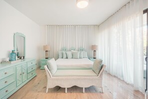 4 slaapkamers, een strijkplank/strijkijzer, wifi, beddengoed