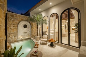 Outdoor pool - Romantic Villa - Ultimate Love Sanctuary (Canggu)
