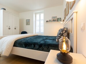 2 bedrooms, internet