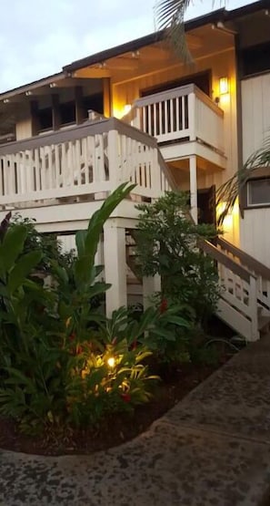 Exterior - Cozy studio in welcoming Princeville with WiFi (Princeville)