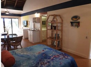 1 chambre, fer et planche à repasser, Wi-Fi gratuit, draps fournis