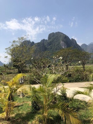 全景三人房 | 山景