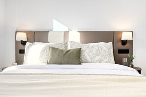 1 chambre, fer et planche Ă repasser, Wi-Fi gratuit, draps fournis