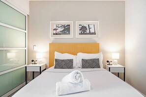 2 bedrooms, iron/ironing board, WiFi (free), bed sheets