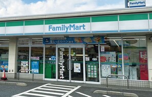 4 bedrooms, desk, iron/ironing board, free WiFi