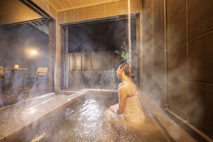 4 habitaciones, escritorio, tabla de planchar con plancha y wifi gratis