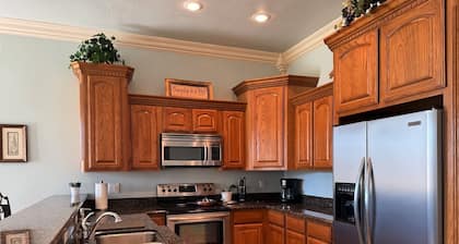 Charming 2-bedroom condo in brilliant South Padre Island minutes from beach