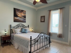 2 chambres, bureau, Wi-Fi gratuit, draps fournis