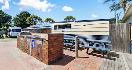 Waters Edge Holiday Park