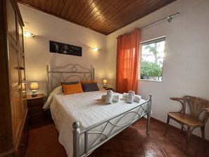 2 chambres, fer et planche Ă repasser, accĂšs au Wi-Fi (inclus)