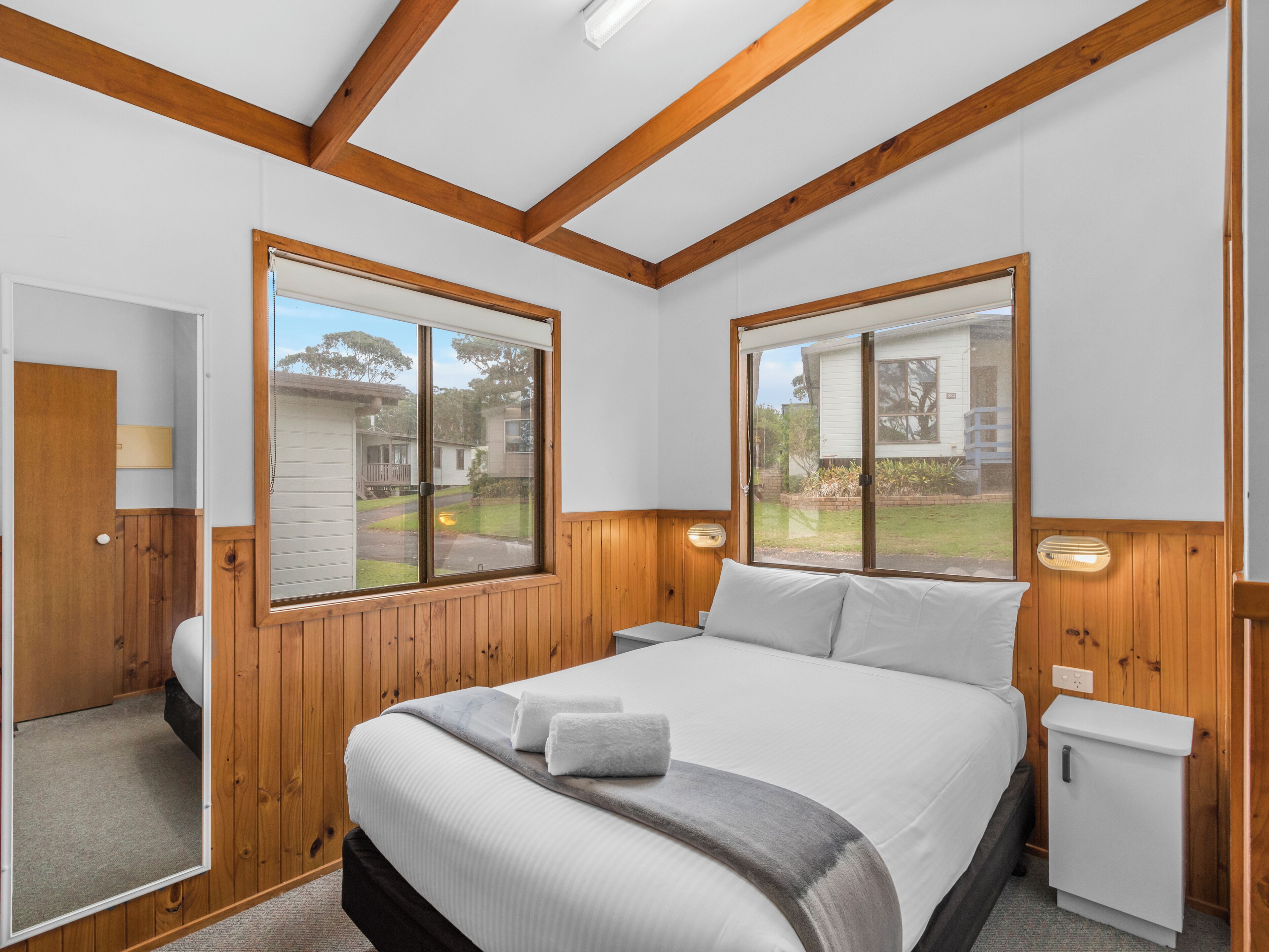 免费 WiFi、床单