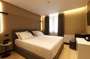 Double or Twin Room | Desk, soundproofing, free WiFi