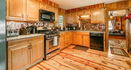 Medallion Cabin by Velo