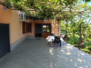 Outdoor dining - Apartment Olive Pula (Pula)