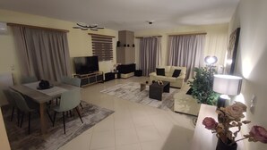 تلفزيون ذكي، مدفأة، ألعاب فيديو