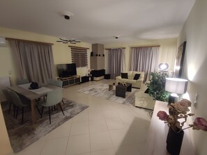 Téléviseur connecté, foyer, jeux vidéo