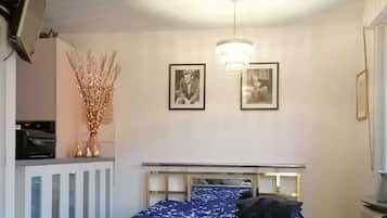 1 Schlafzimmer, Bügeleisen/Bügelbrett, Bettwäsche