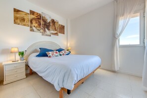 2 bedrooms