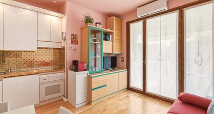 Azzurra Suite - studio apartment with WiFi pool and air conditioning