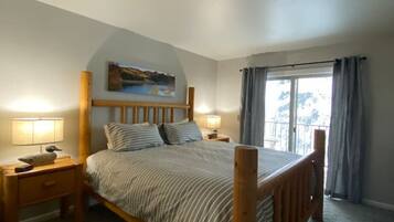 1 多间卧室、熨斗/熨衣板、WiFi、床单