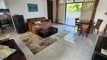 Smart TV, stereo, printers