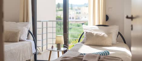 2 chambres, fer et planche à repasser, lit parapluie, Wi-Fi gratuit