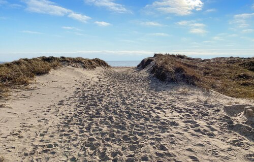 2 bedroom awesome home in Löttörp