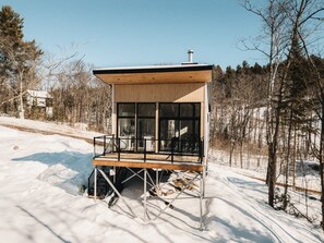 Exterior - The Mini-Méli - Romantic getaway in a cozy chalet (Sainte-Béatrix)