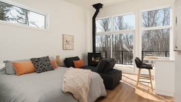 Vauvan matkasänky, Wi-Fi, vuodevaatteet