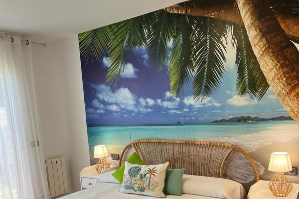 6 dormitorios, tabla de planchar con plancha, cuna de viaje y wifi