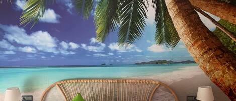 6 bedrooms, iron/ironing board, travel cot, WiFi