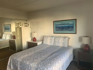 Iron/ironing board, free WiFi, bed sheets