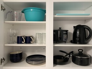 Coffee and/or coffee maker - Studio just minutes to Waikiki Beach (Honolulu)