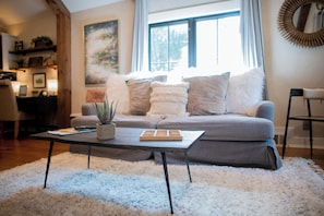 Smart-TV, Kamin, DVD-Player