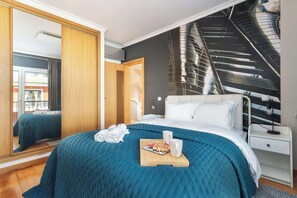 4 bedrooms, iron/ironing board, WiFi, bed sheets - Deluxe House | Pool & Jacuzzi by HostWise (Alvor)