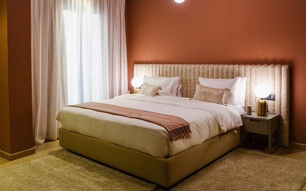 Kostenlose Minibar, Schreibtisch, laptopgeeigneter Arbeitsplatz