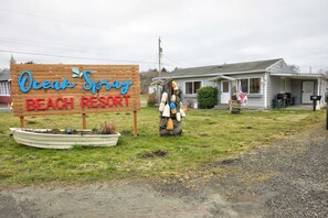 Exterior - Affordable Grayland Beach Stay – Ocean Spray 9 (Grayland)