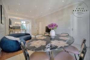 Dining - GRACE Luxury 4 Beds 4Baths in city center (Cannes)