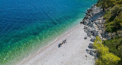 Beach front villa with private sea water pool & amazing sea view to Saronic golf